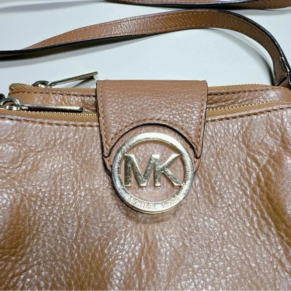 Michael Kors Brown Leather Fulton Crossbody  Bag - Picture 5 of 15